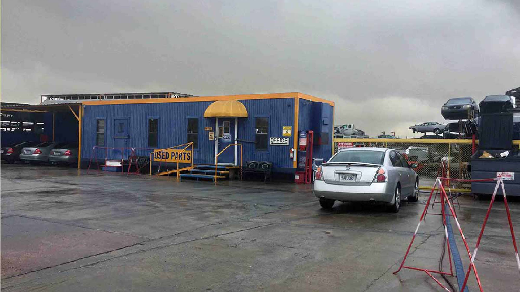 Auto Wrecking Shop Floor